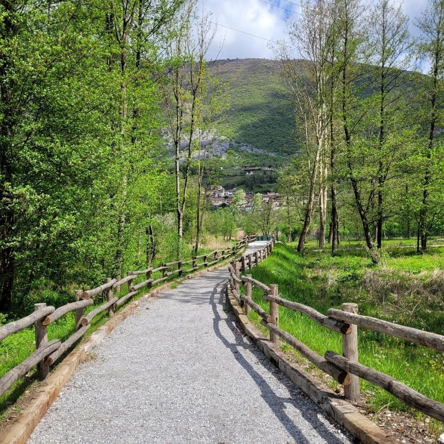 Eva Lake Endine Hospitality Endine Gaiano Exterior foto
